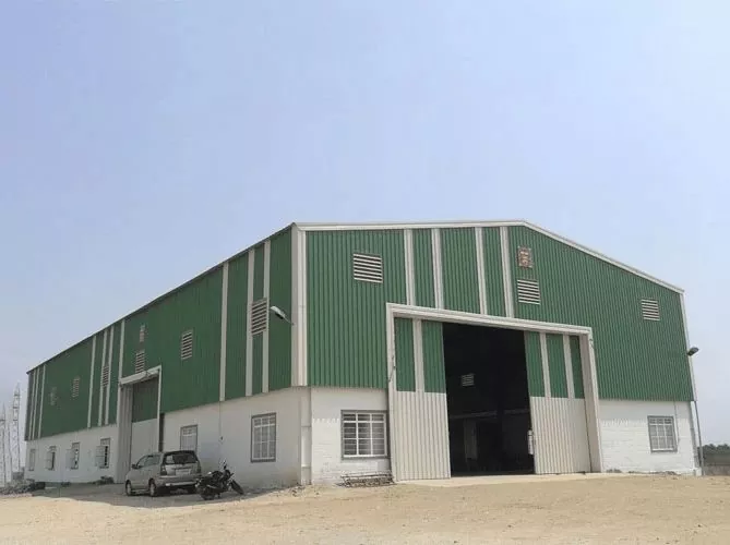 Yothandiza komanso Yokongola Ya Prefab Metal Warehouse Building